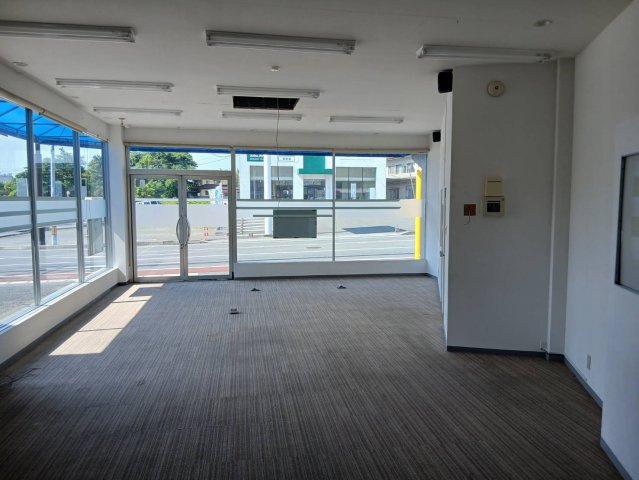 Ｒ２０８店舗の内装|内装もきれいです