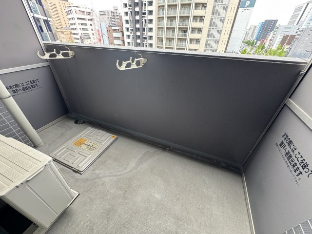 プレサンスジェネ葵のバルコニー