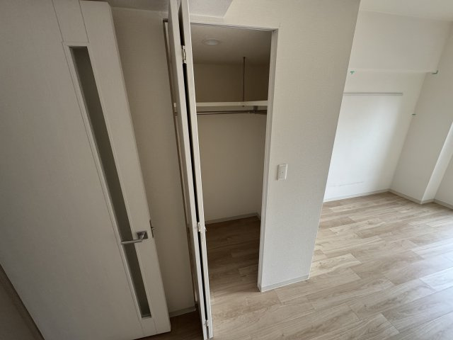 プレサンスジェネ葵の収納
