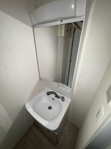 プレサンスジェネ葵の独立洗面台