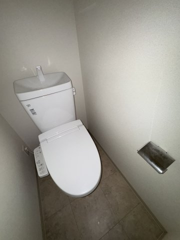 プレサンスジェネ葵のトイレ