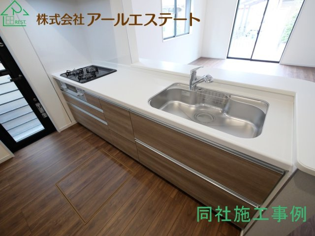 高砂市阿弥陀町北池2期　　新築戸建のキッチン|同社施工事例