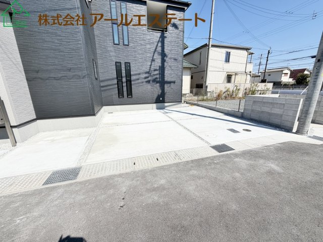 高砂市阿弥陀町北池2期　　新築戸建の駐車場