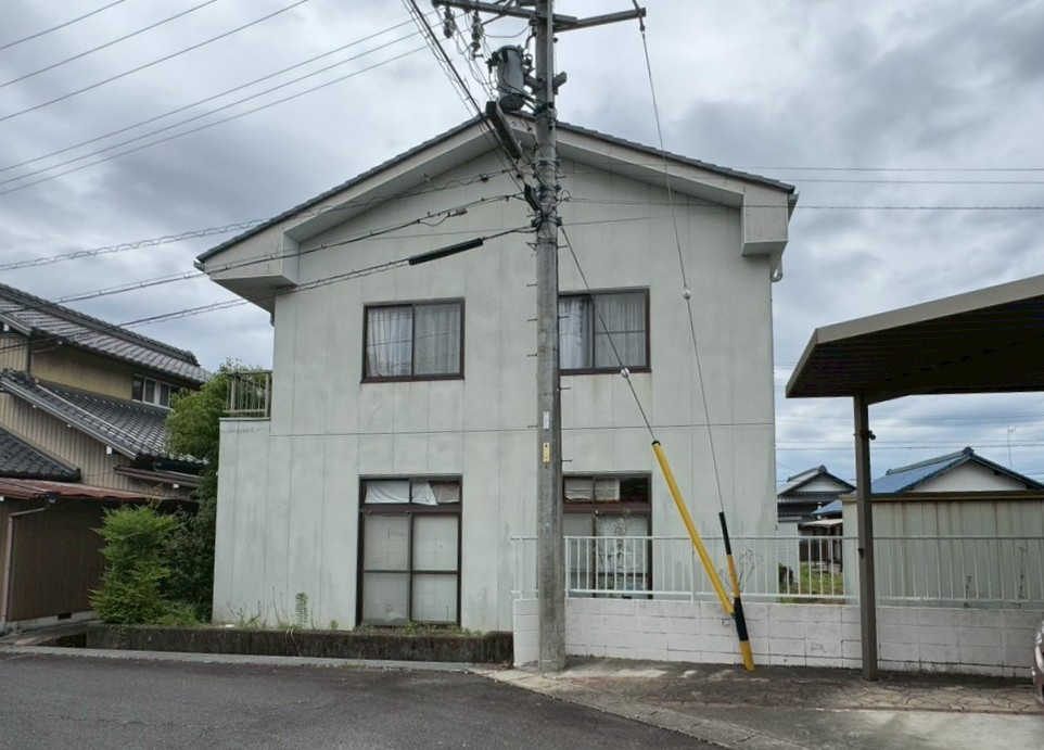 岐阜県可児市　店舗兼住宅の外観