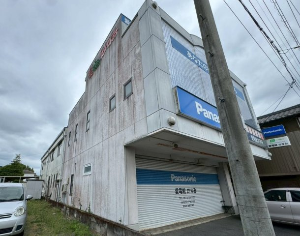 岐阜県可児市　店舗兼住宅の外観