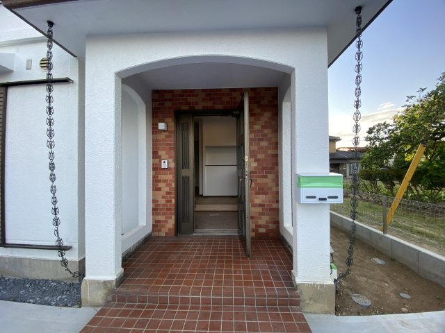 川越市豊田本4丁目中古戸建【フルリノベ済】の玄関