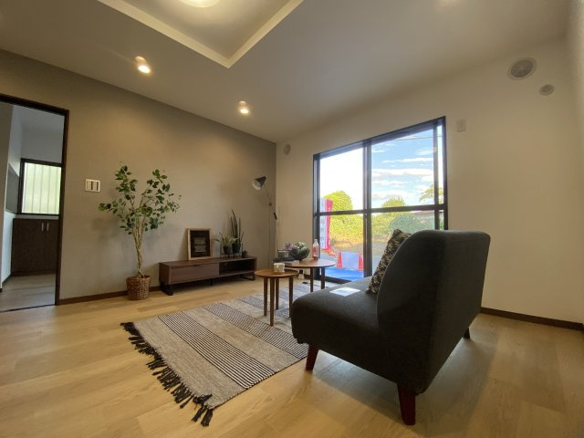 川越市豊田本4丁目中古戸建【フルリノベ済】の居間・リビング