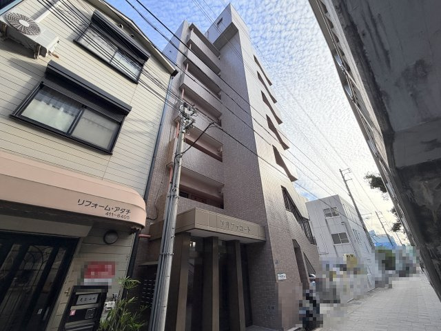 アルファコートの外観