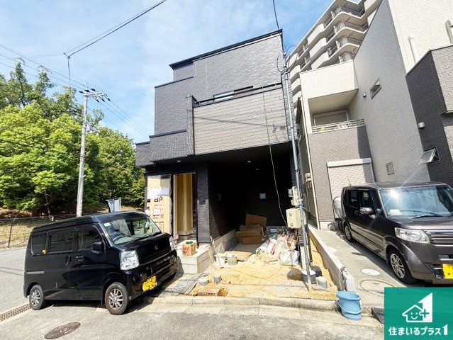 羽曳野市西浦　第1期　新築一戸建ての外観|現在の進捗状況です！順調に作業進行中、完成が待ち遠しいです！詳細の間取り等、お気軽にお問い合わせください！