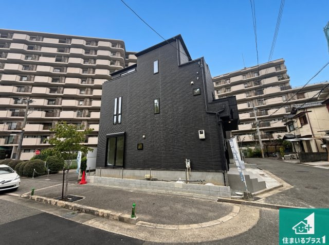 羽曳野市西浦　第1期　新築一戸建ての外観|お客様に長く安心して住んでいだだける事にこだわった家づくり！住んでからのアフターサービスにもしっかりと取り組んでいます！