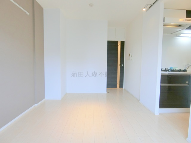 ステージファースト大森アジールコートの居間・リビング