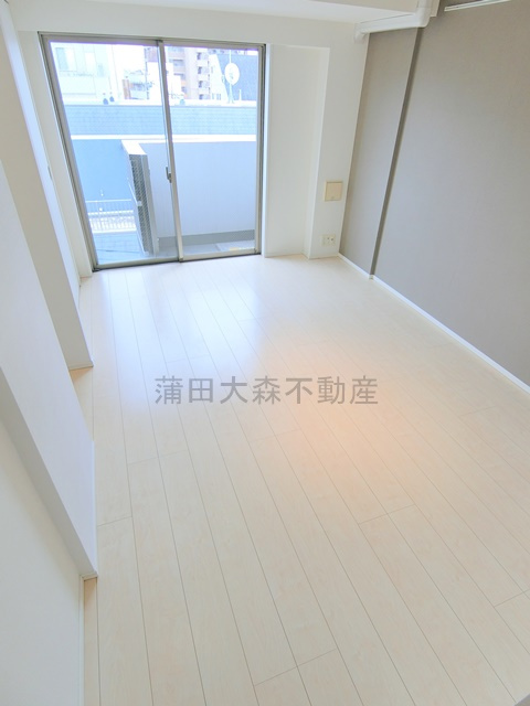 ステージファースト大森アジールコートの居間・リビング