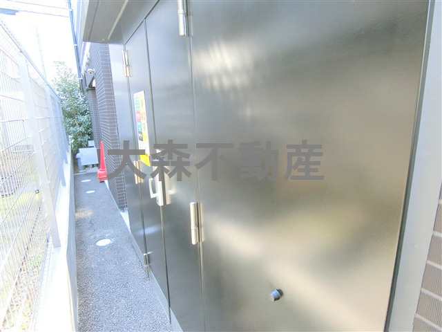 ステージファースト大森アジールコートのその他共用部分|曜日時間関係なくゴミ捨て可能な敷地内ゴミ捨て場！