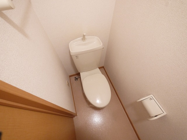 アンソレイエ　（前裁町）のトイレ|ゆったりとした空間のトイレです