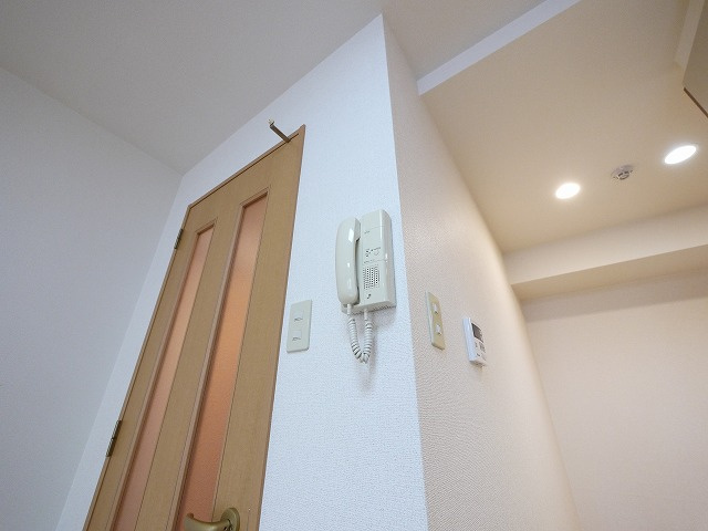 アンソレイエ　（前裁町）のセキュリティ|インターホンです