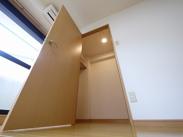 アンソレイエ　（前裁町）の収納|ちょっとした収納スペースも充実しています