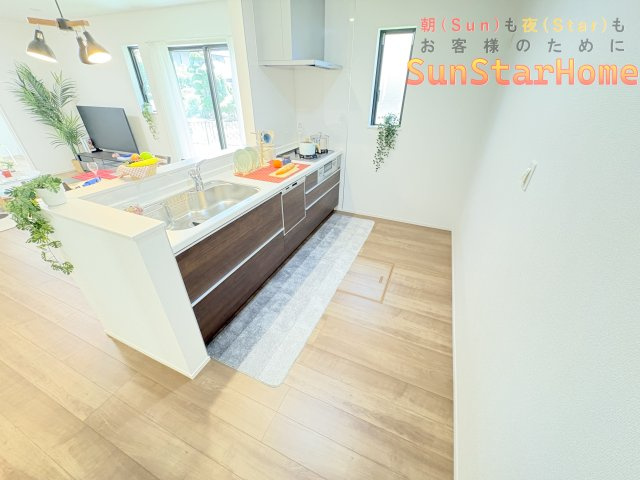【サンスターホーム】羽村市川崎2丁目　新築省エネ住宅のキッチン