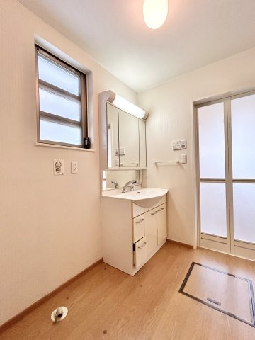 【脱衣所】 | 中古一戸建　香美市土佐山田町東本町１丁目