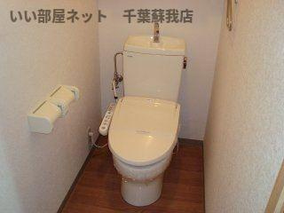 ティアラのトイレ|落ち着いた色調のトイレです