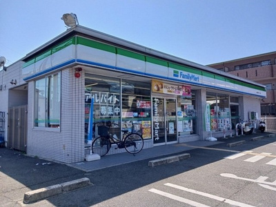 【周辺】 | グレイスガーデンⅠ | ファミリーマート様まで690m