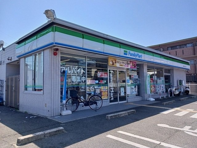【周辺】 | グレイスガーデンⅠ | ファミリーマート様まで690m