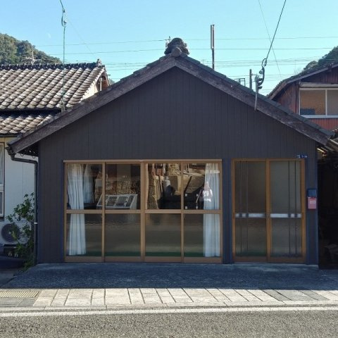 有田町岩谷川内借地店舗の外観