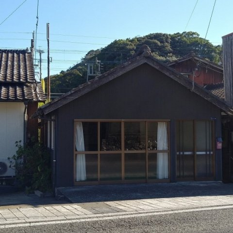 有田町岩谷川内借地店舗の外観