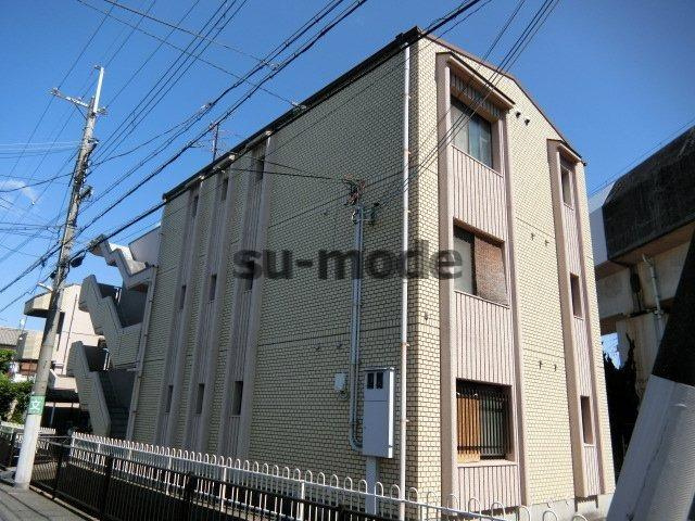 ローズコーポ沢良宜の外観