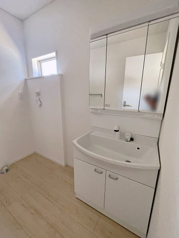 新築戸建・新築建売　須賀川市影沼町第4　第一小・第一中の収納|廊下収納は日用品の保管やお掃除道具入れに便利なスペース！