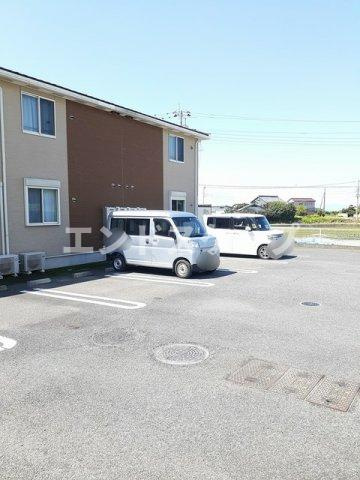 セレノ　Ⅱの駐車場|高崎、前橋のお部屋探しはエンドスケープまで！お客様の理想お聞かせ下さい♪