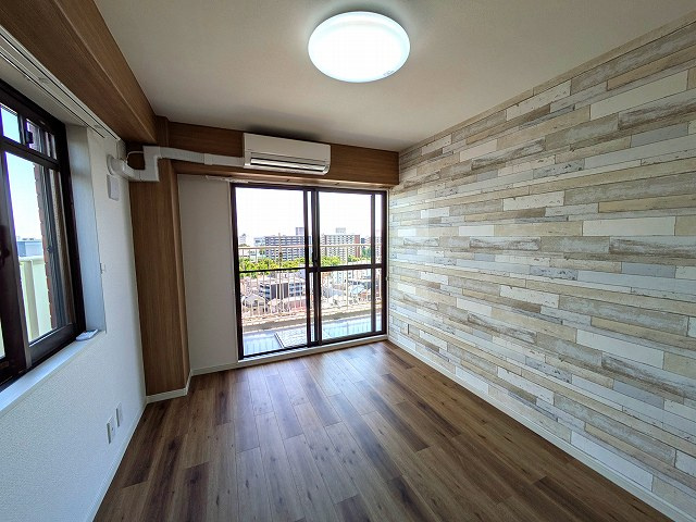 大森本町ハイツの洋室