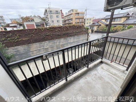 コンフォール小泉のバルコニー