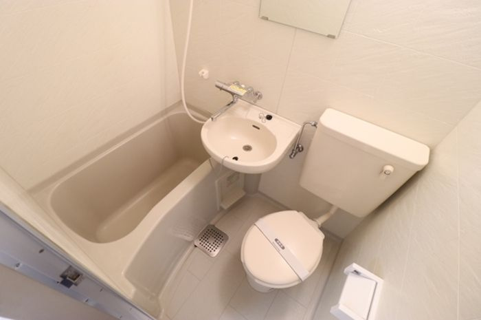 コンフォール小泉の浴室