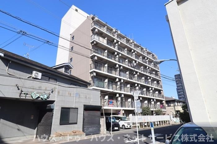 コンフォール小泉の外観