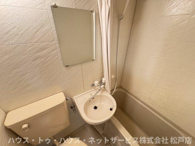 コンフォール小泉の洗面所