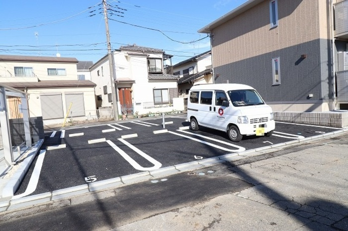 ソレアードの駐車場