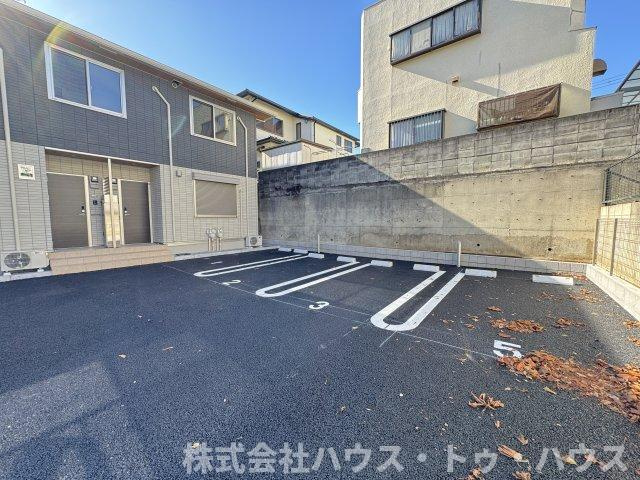 ソレイルKZの駐車場
