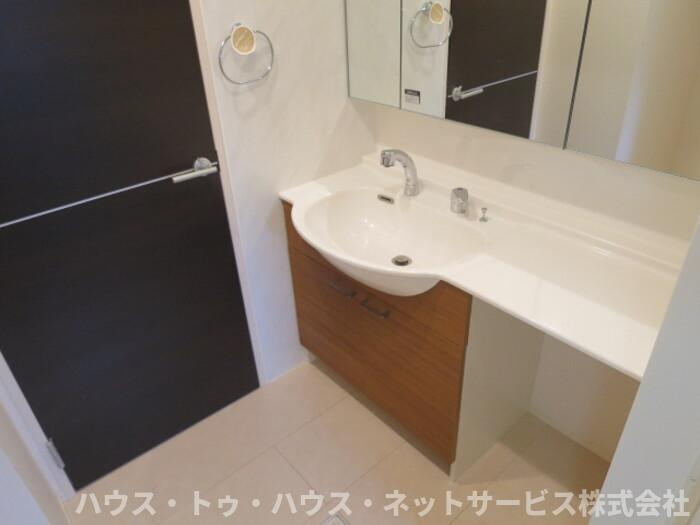 バリスサイト　Bの洗面所