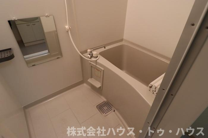 ロイヤルコートの浴室
