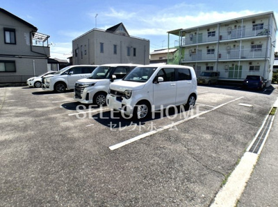【駐車場】 | マスカットハウスＢ棟 | 駐車場完備です