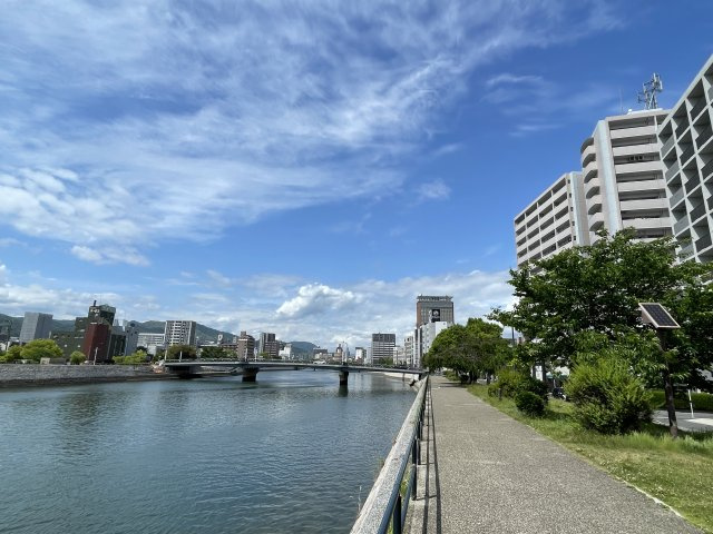 サニーハイム舟入の周辺|リバーウォークが整備された、潤いのある天満川沿いの立地です。