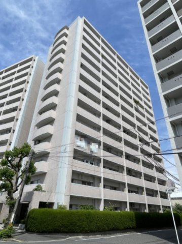 サニーハイム舟入の外観|（南西側から撮影）最上階、2026年7月完成のリフォーム住戸です。