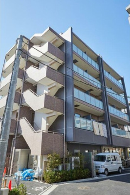 【外観】 | サイクラメント鷺宮 | 鉄筋コンクリート造のがっちりとした建物。