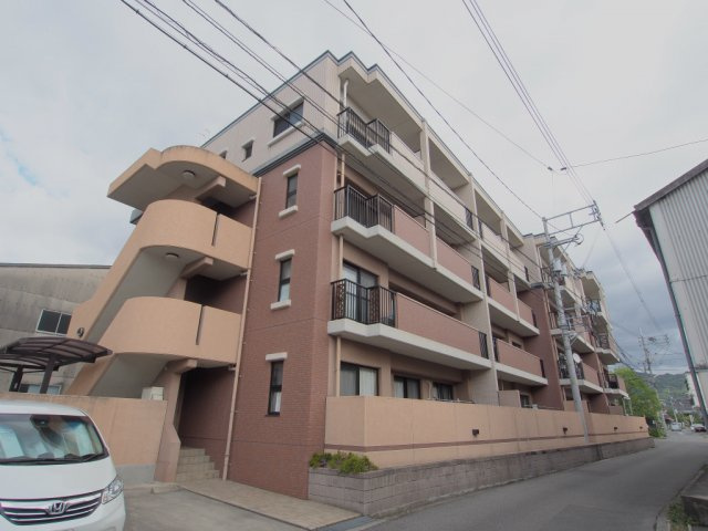 エルカーサニッシャラ
