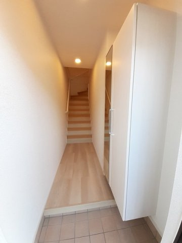 エヴァーレオ　Ⅱの玄関|シューズインクローゼットもあります★