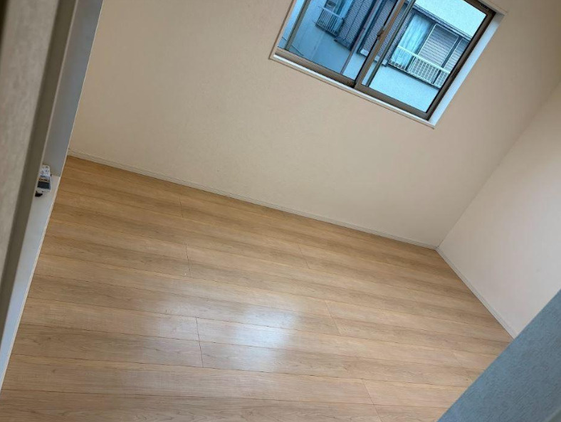 厚木市棚沢　中古戸建の洋室