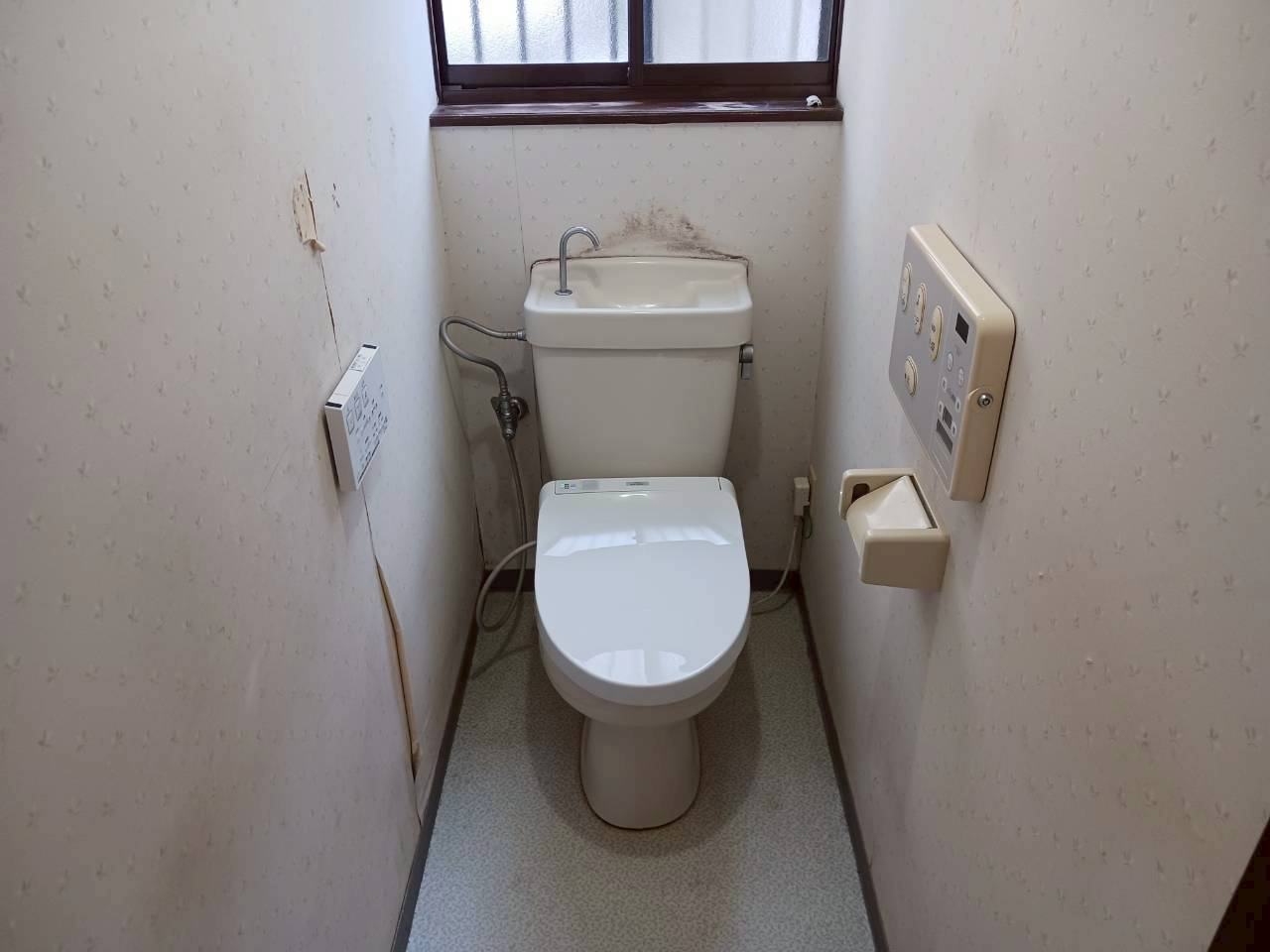 三条町中古リフォーム戸建のトイレ
