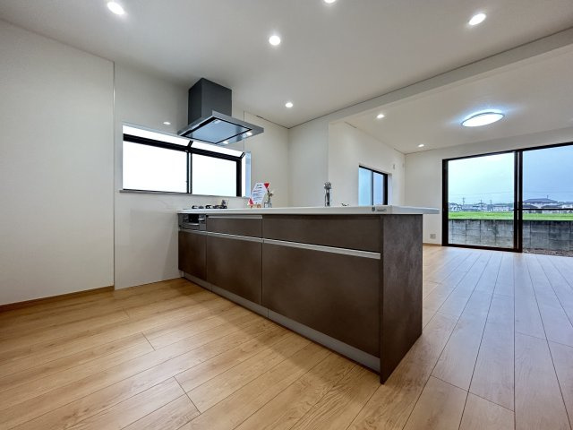 三条町中古リフォーム戸建のキッチン