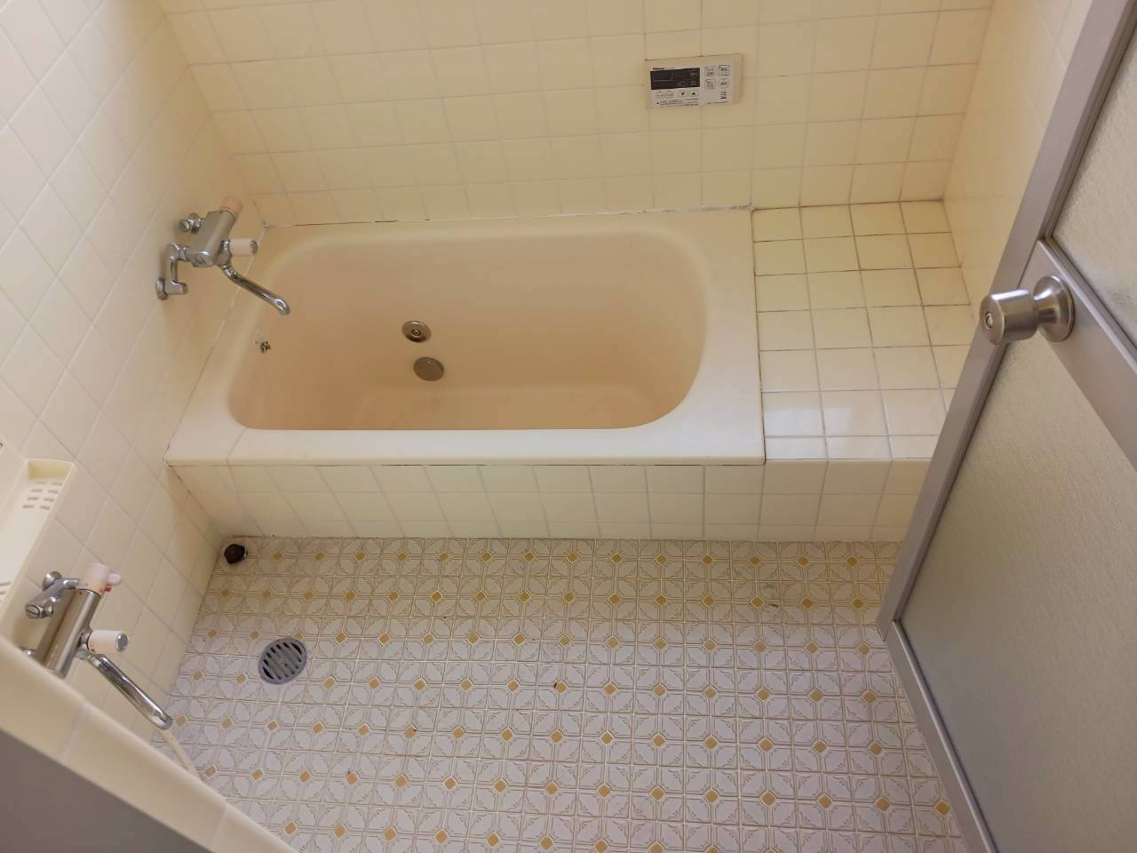 三条町中古リフォーム戸建の浴室