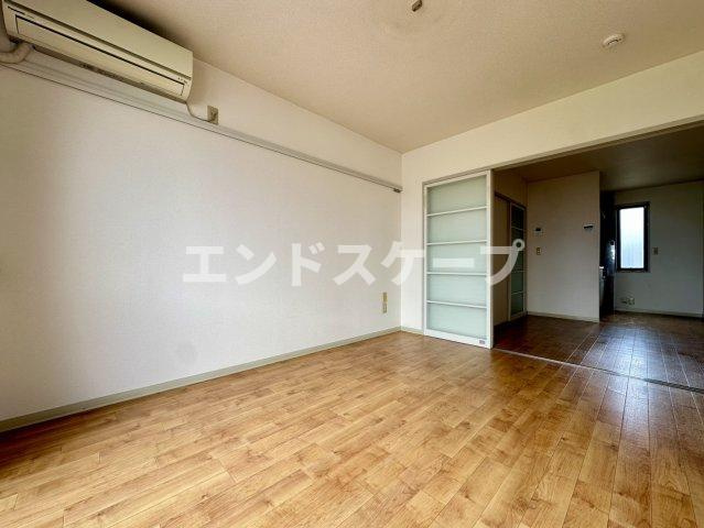 ジュネスコグレAの居間・リビング|高崎、前橋のお部屋探しはエンドスケープまで！お客様の理想お聞かせ下さい♪